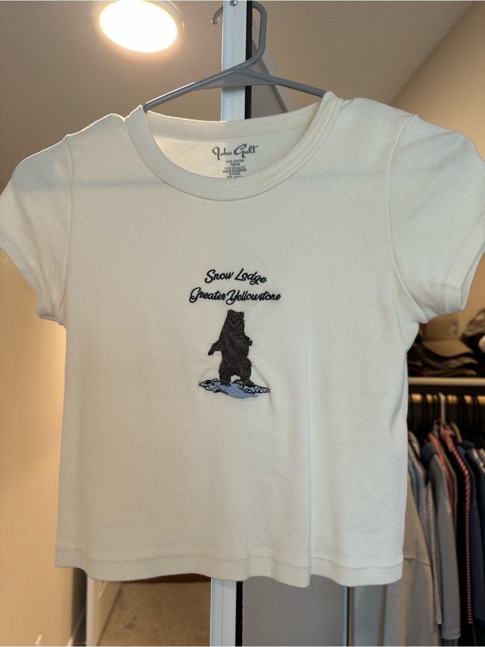 Brandy Melville 'Snow Lodge Greater Yellowstone' Cream Tee